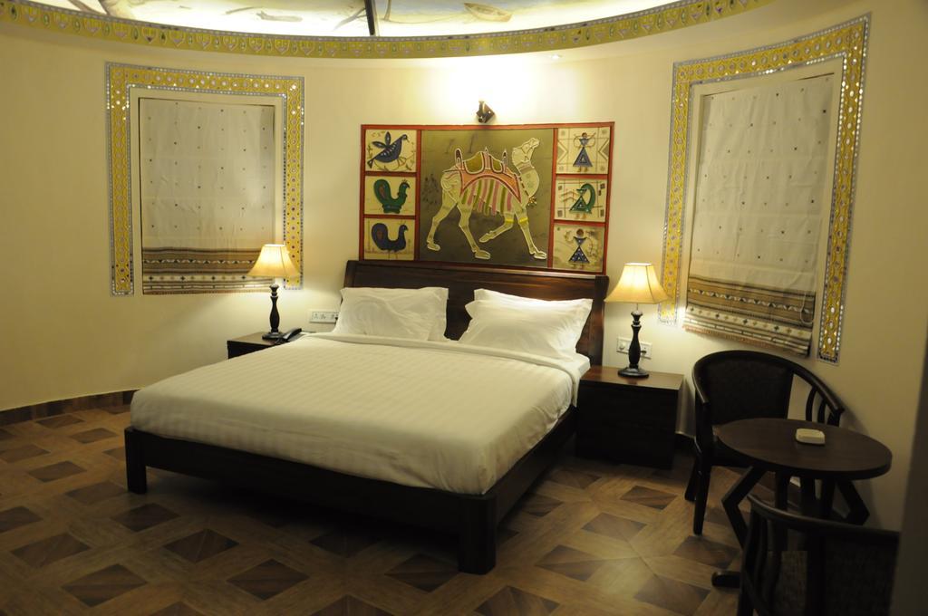 Seven Sky Clarks Exotica Hotel Bhuj Cameră foto