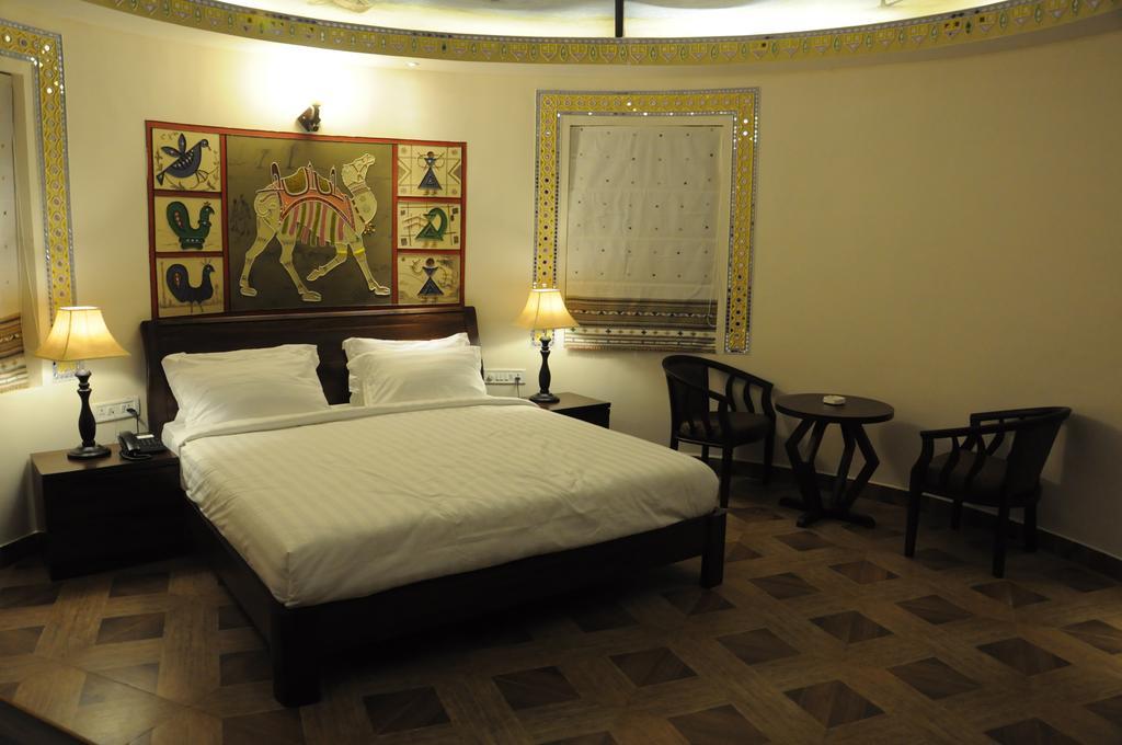 Seven Sky Clarks Exotica Hotel Bhuj Cameră foto