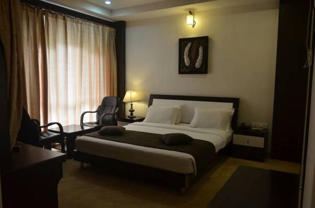 Seven Sky Clarks Exotica Hotel Bhuj Cameră foto