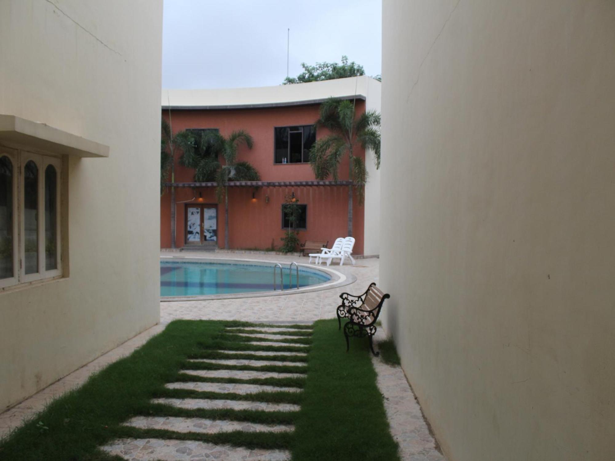 Seven Sky Clarks Exotica Hotel Bhuj Exterior foto